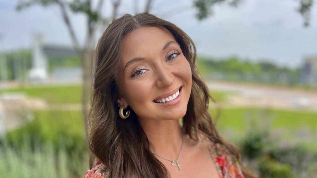 Photo of Caroline Mundy