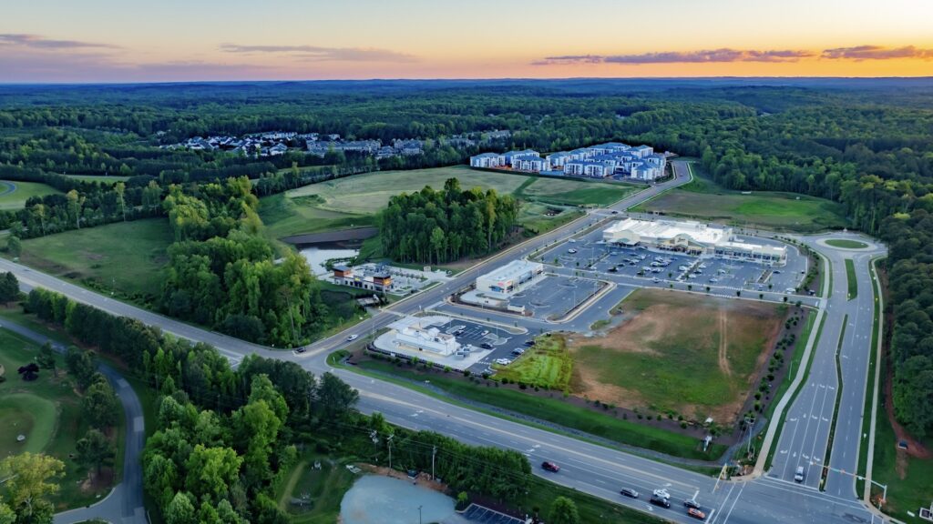 Ariel of Norwthwood Landing complex.